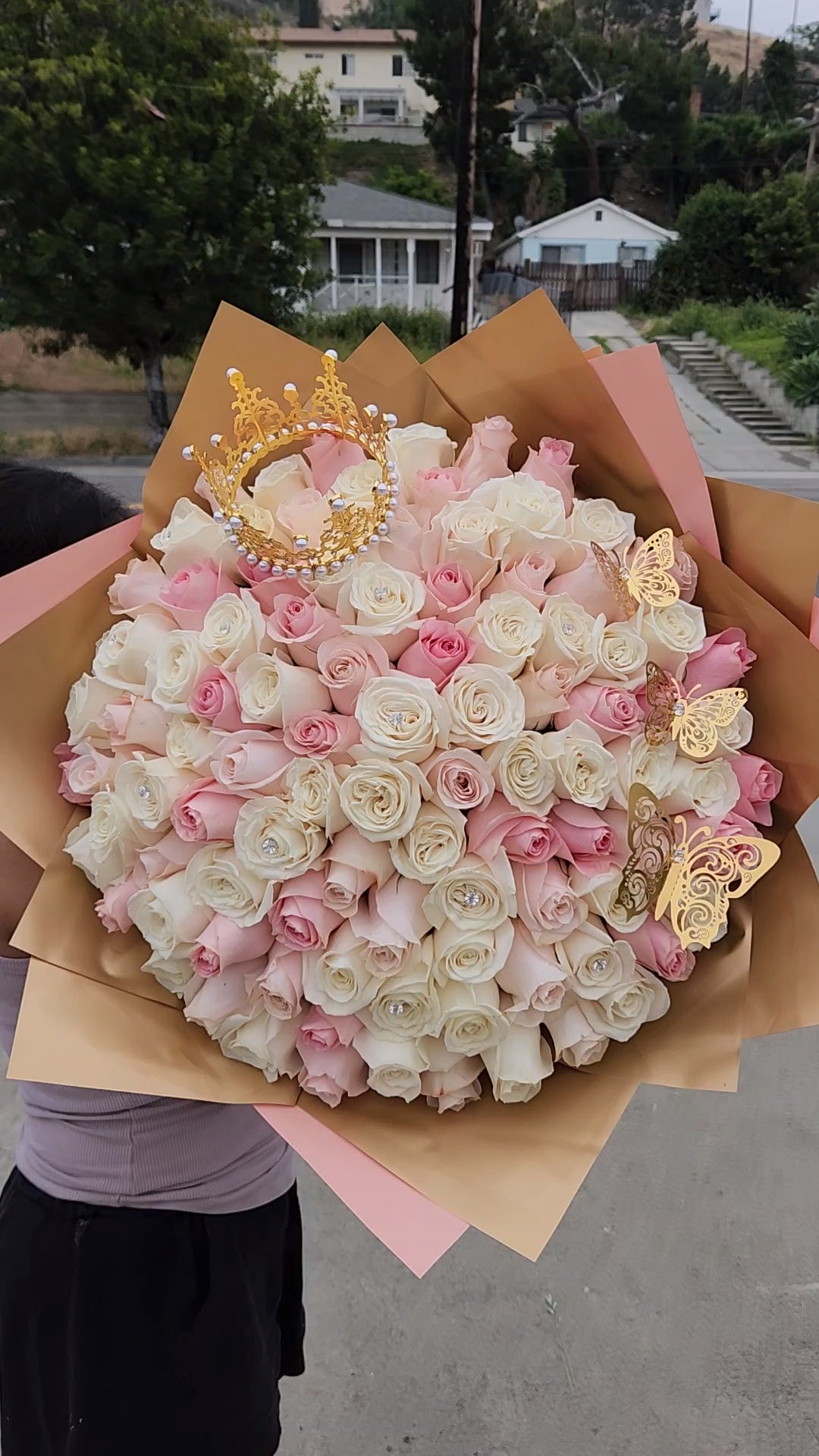 100 Roses